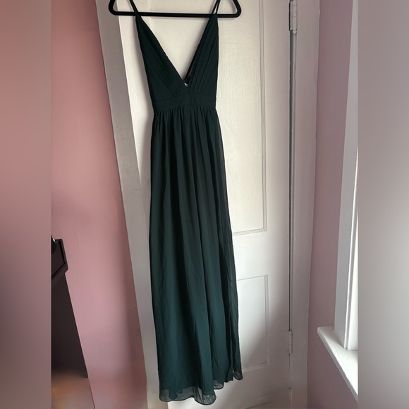 Lulus Forest Green Chiffon Maxi Dress Pleated V Neck Strappy Back NWT Size M - Picture 3 of 8